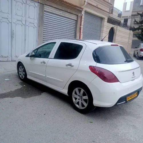 Peugeot 308 2013 A lure