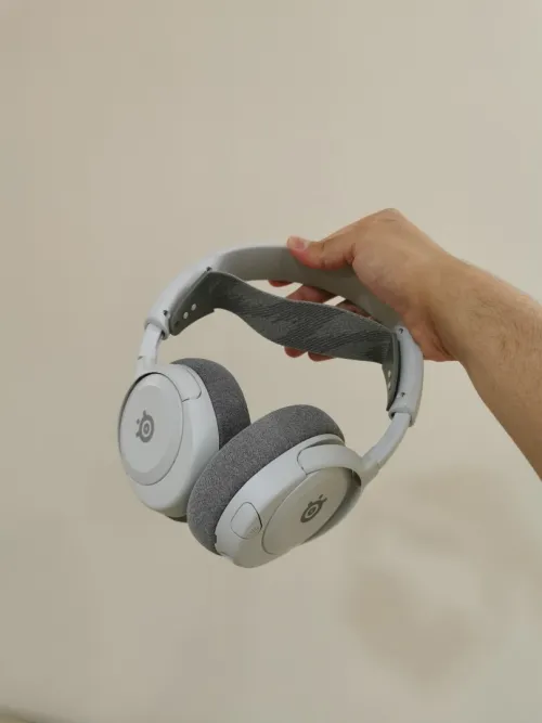 - Casque SteelSeries Arctis Nova1 Original Caba Europe état 10/10