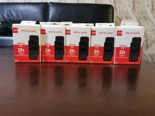 Téléphone simple Altice F3 doublé puce original jamais utilisé caba 