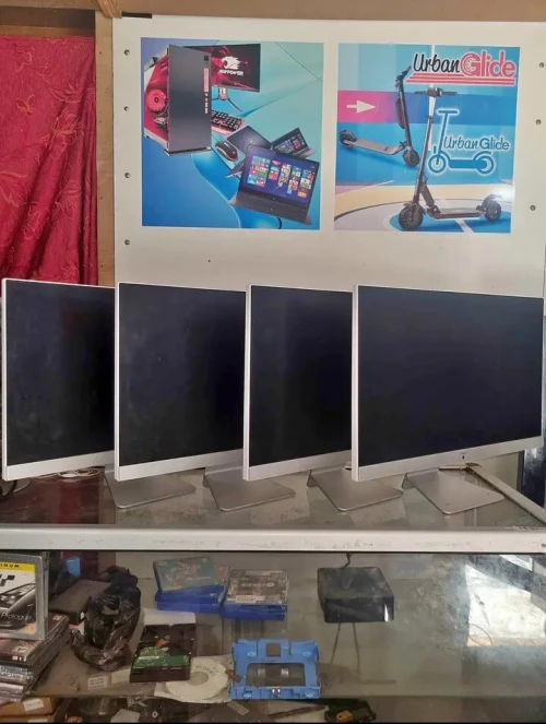 4 pièce All in one Asus (I3) 8éme Generation 4g Ram 512g SSD