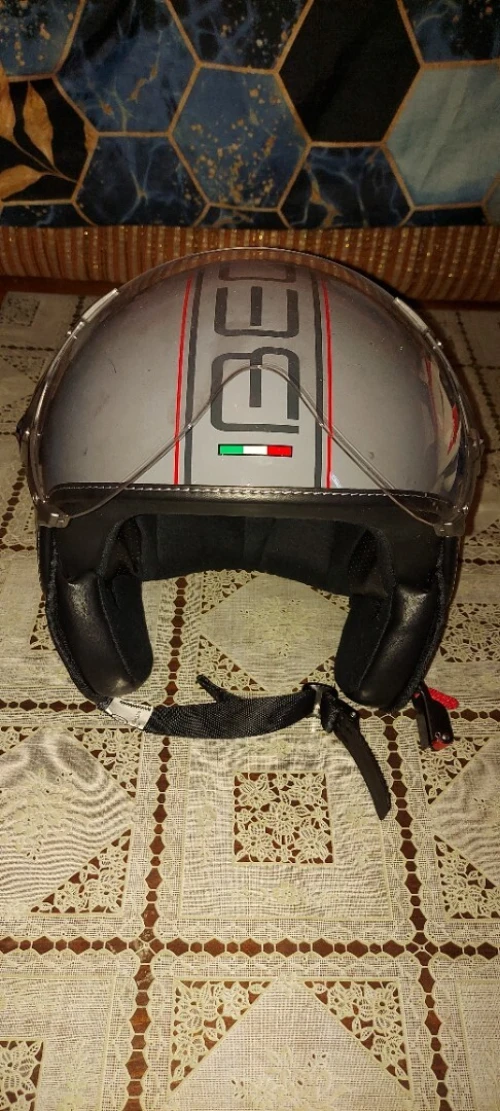 Casque moto BEON