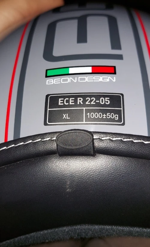 Casque moto BEON