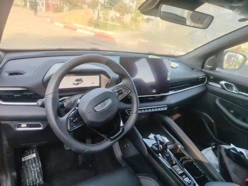 Geely Coolray 2026 flagship + luxury package