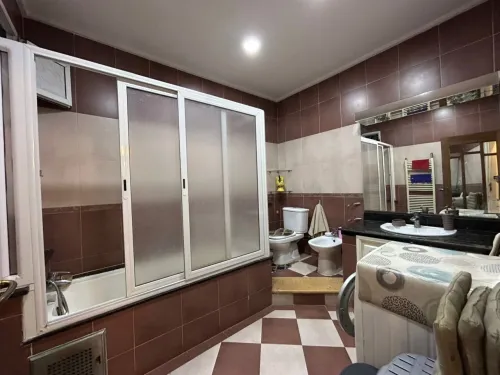 Location Appartement Niveau de villa F3 Oran Oran