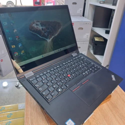 Laptop Lenovo Thinkpad yoga 370 I5 7 th / 8G / 256 SSD 13,3" X360 FHD Tactile avec Chargeur original