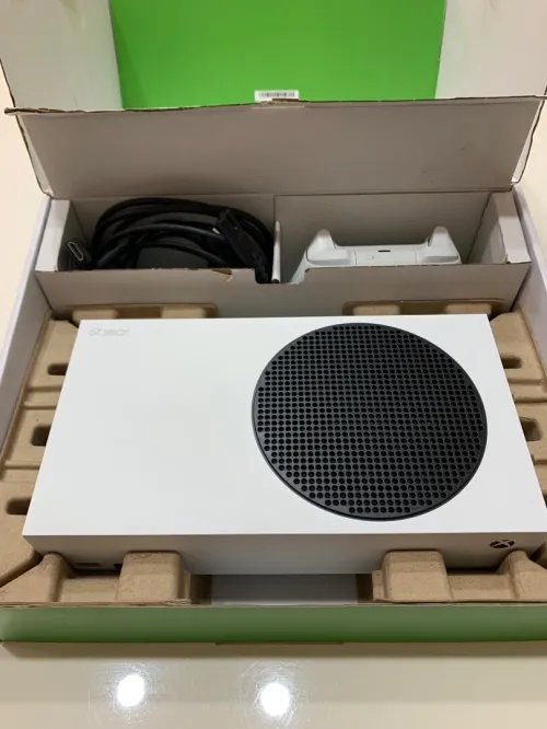 Xbox séries s 512 gb avec 2 manette original 