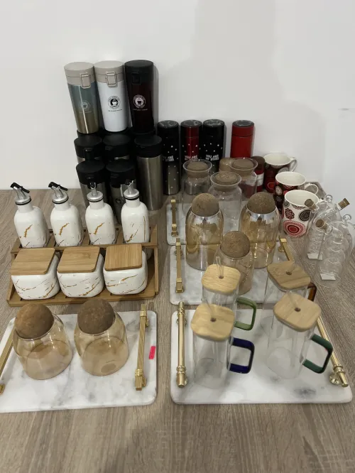 أواني مطبخ عصرية للبيع lot