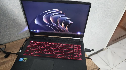MSI Katan gf66 (RTX 3050TI, i5 11th gen ,32GB ram, 781gb ssd)
