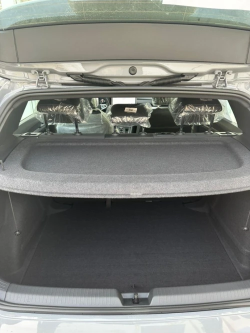 Volkswagen Golf 8 2025 R