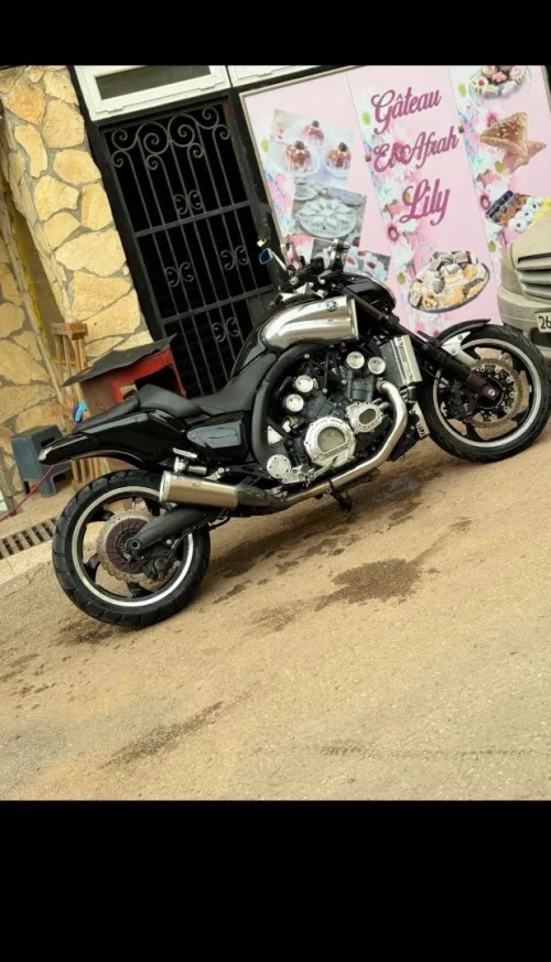 Yamaha V-max 2019