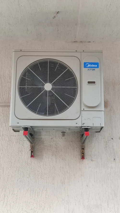 Experts en étude et installation de tous types de climatiseurs (multi split centralisée gainabl cassette)