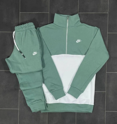 Ensemble Nike pour les hommes