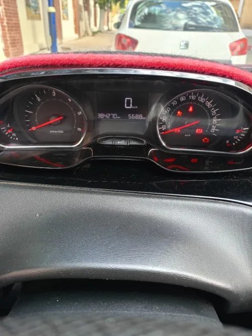 Peugeot 208 2013 Allure