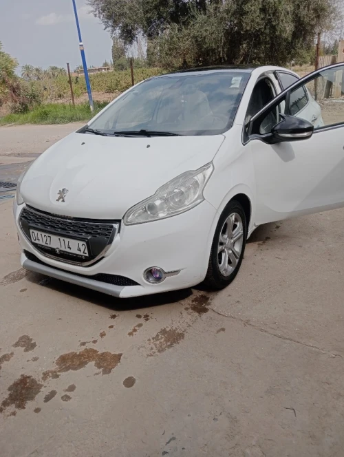 Peugeot 208 2014 Allure