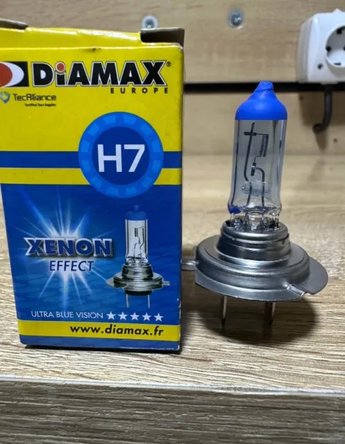 Vante tout les lampe original Philips osram klaxcar 12v / 24v 100 watts 130 watts 60 watts 150 watts