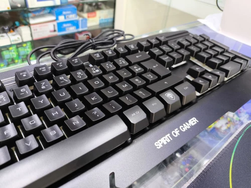 pack ultimate 500 clavier souris casque tapis