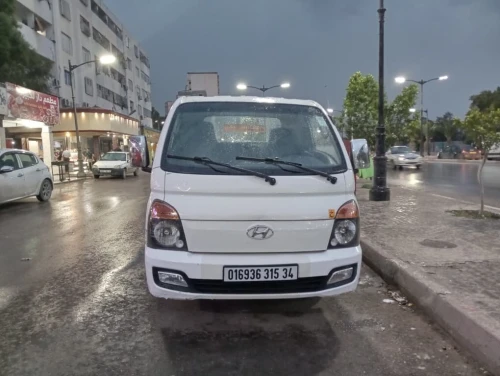 Hyundai Hyundai H100 2015