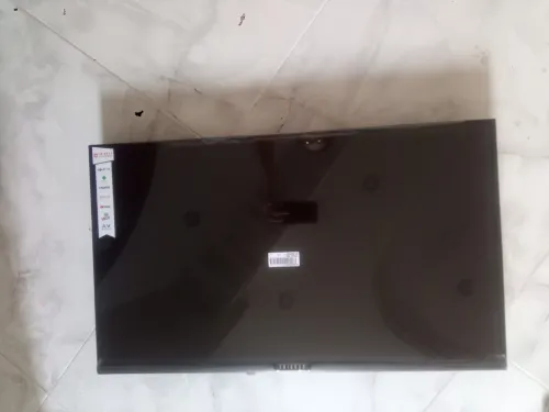 تلفاز ذكي smart TV جديد لم يستعمل من قبل ـ32 بوصة Frameless - فرصة ممتازة