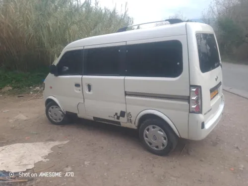 Gonow 7 place 2014 Mini van