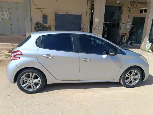 Peugeot 208 2013 Active