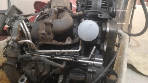 Vend moteur polo avec faisceau et carte mémoire