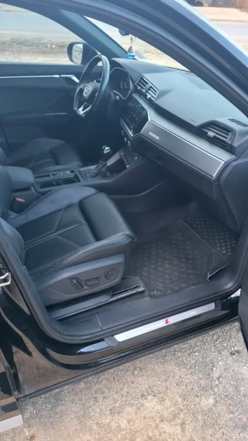 Audi Q3 2022 S Line