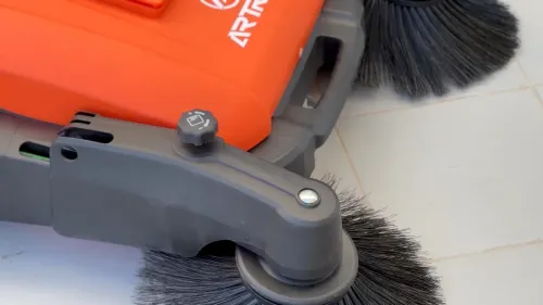 Balayeuse double brosse professionnelle MS 50FP