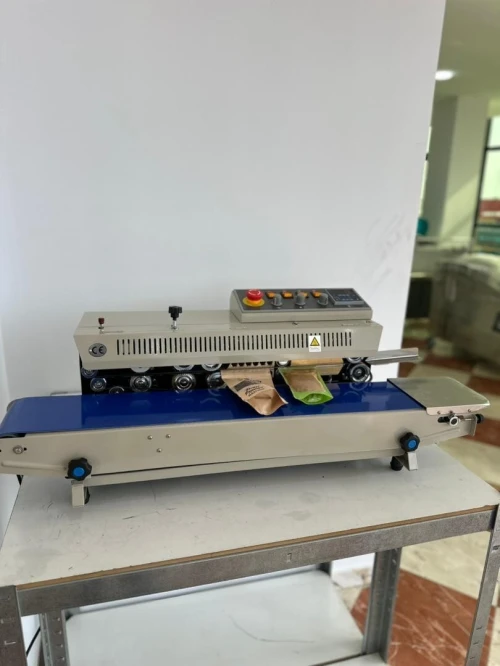 Soudeuse horizontale continue en inox FRB-770I*