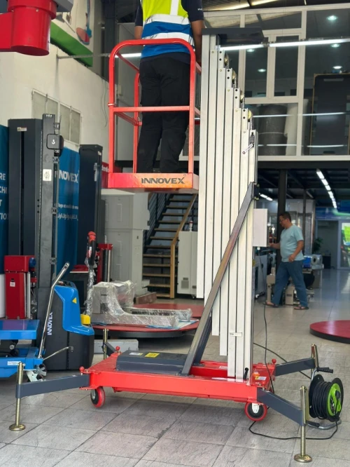 Nacelle élévatrice mono-mât en aluminium  YBC0.1-8