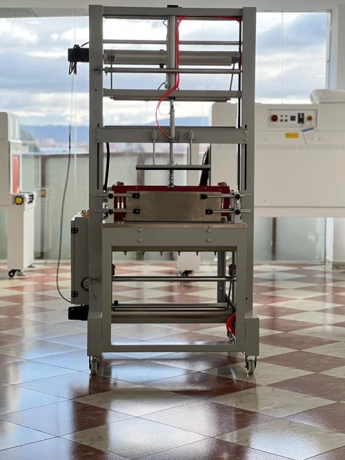 Fardeleuse de bouteille semi-automatique ST- 6040Q