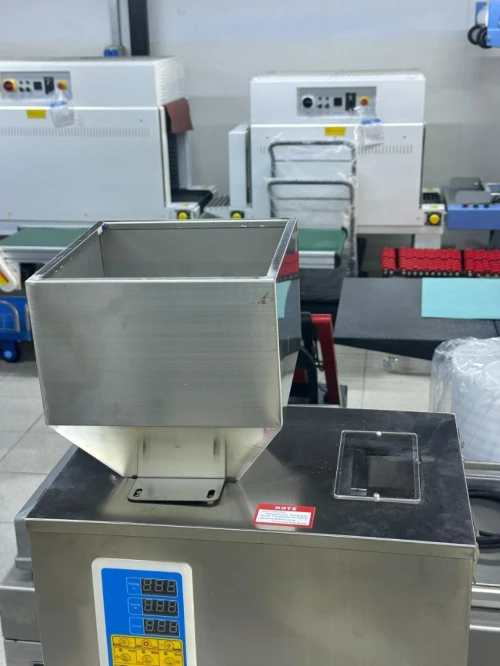 Remplisseuse poudre granule semi-automatique F-500