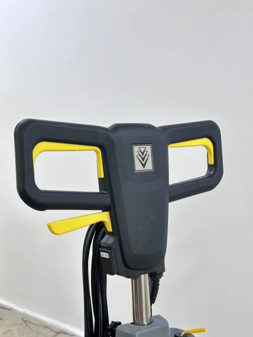 Monobrosse professionnelle Kärcher BDS 43/150 C Classic