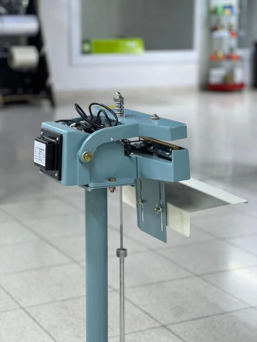 Soudeuse à pédale électrique à tête verticale KS-DD400