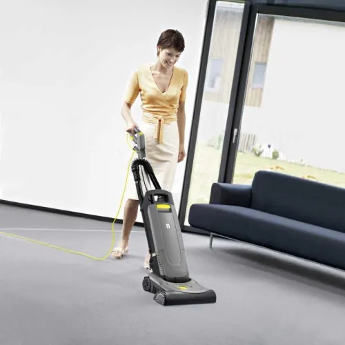 Aspiro-brosseur pour moquettes Kärcher CV 38/2