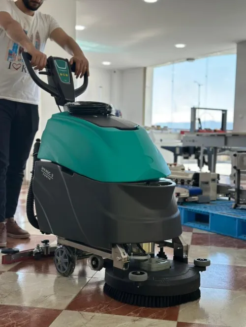 Autolaveuse à câble HY45C-2