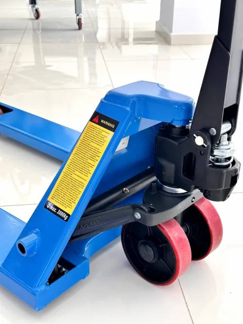 Transpalette à fourche Large AC30-685