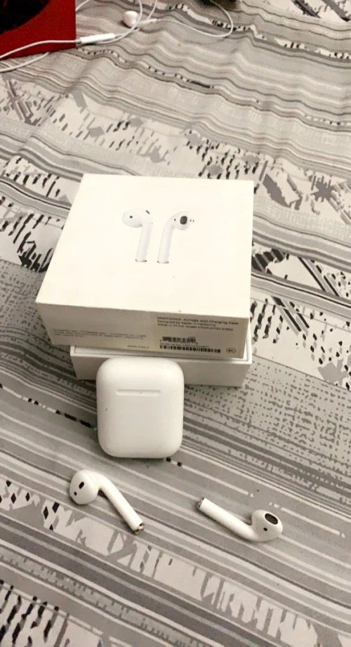 AirPods 