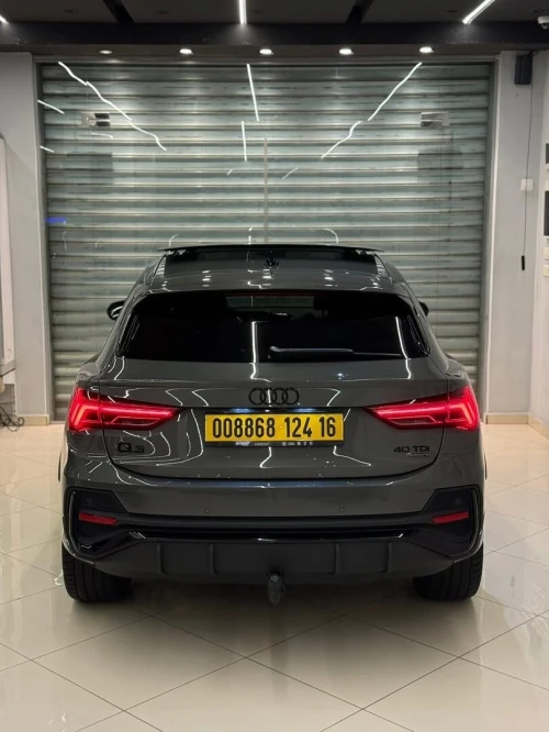 Audi Q3 2024 SLINE