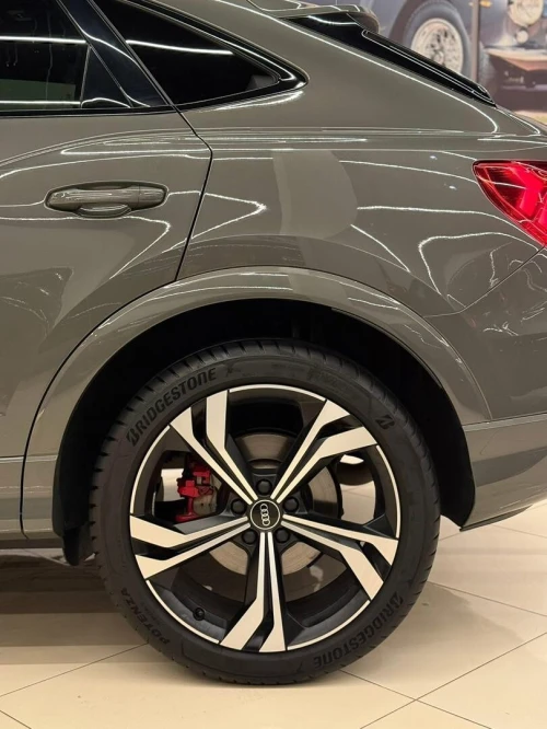 Audi Q3 2024 SLINE