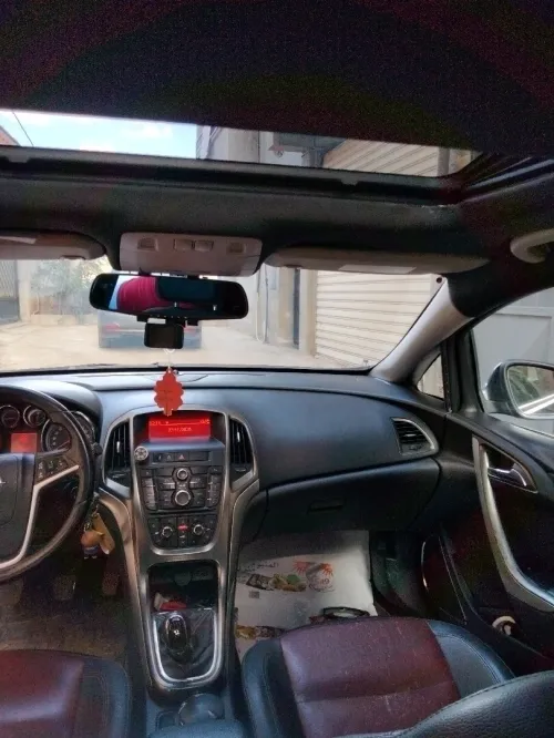 Opel Astra 2012 SPORT