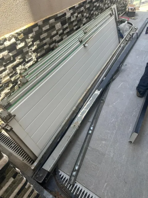Garage electric