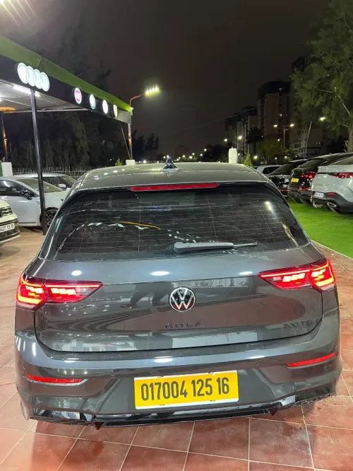Volkswagen Golf 8 2025 R Black Edition 