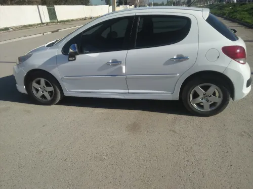 Peugeot 207 plus 2013 207 plus