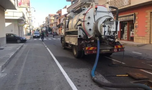Camion vidange debouchage canalisationetoilette