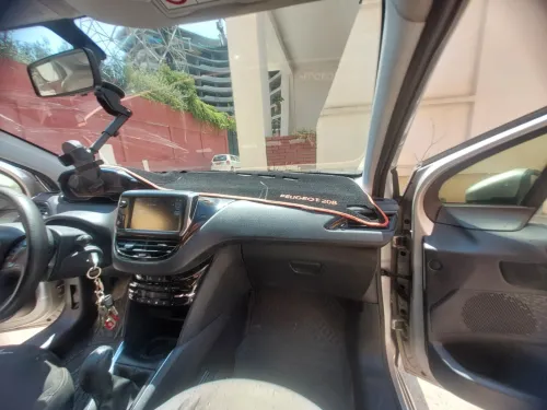 Peugeot 208 2014 