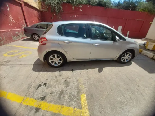 Peugeot 208 2014 