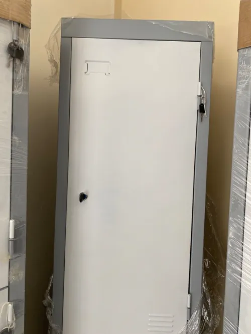 Armoire métallique,Vestiaire , Casier métallique, Clapet, Classeur , Coffre blindé, Armoire blindée 