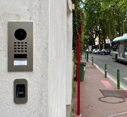 Installation de visiophones et controles d acces