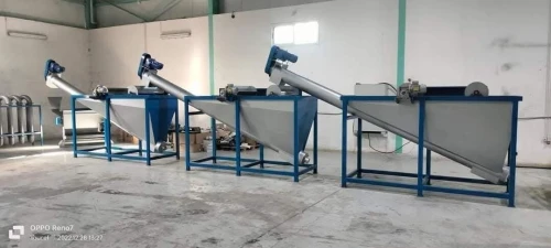 LIGNEE RECYCLAGE DU PLASTIQUE