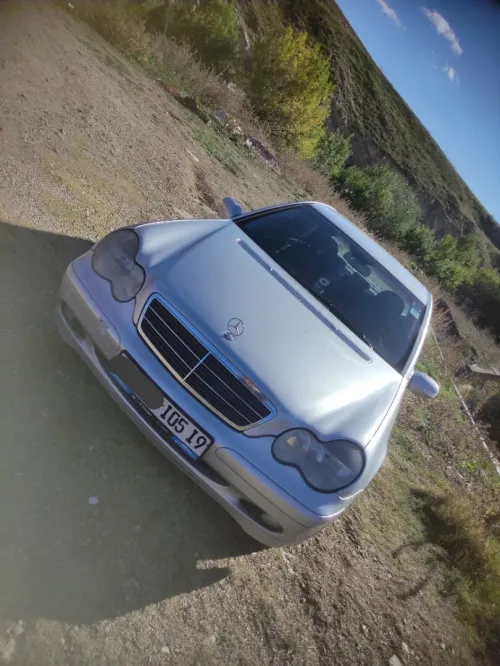 Mercedes Classe C 2005 C200 classique